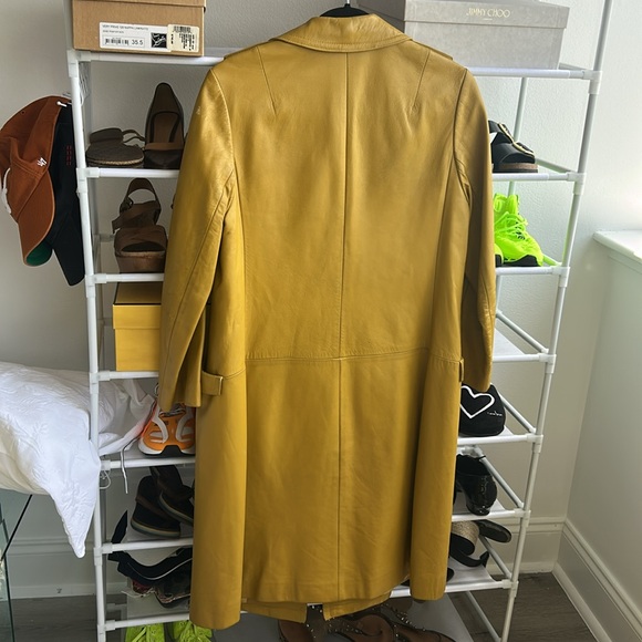 Vintage leather Yellow Coat - Picture 7 of 7